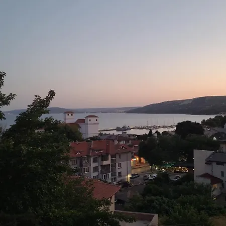 Guest house Emi Balchik